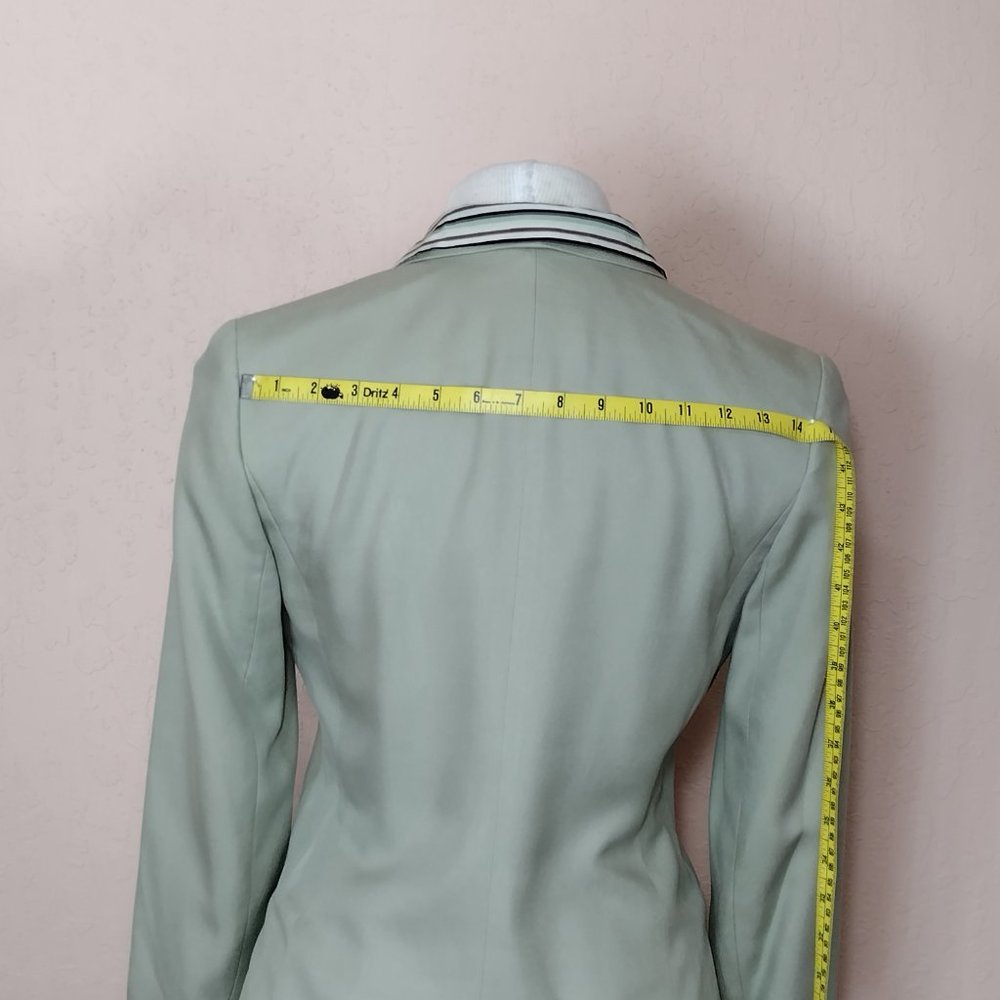 Business or Casual Three-Piece Silk Suit - Picture 8 of 16